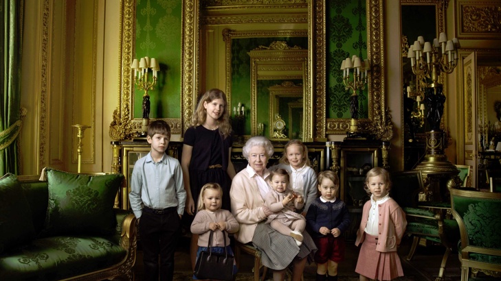 Английската кралица Елизабет II стана щастлива прабаба за седми пореден