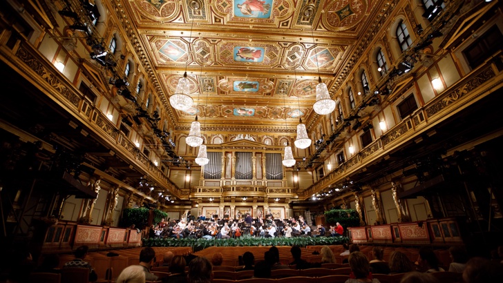 80 години Виенската филхармония изнася благотворителен Новогодишен концертИма неща без