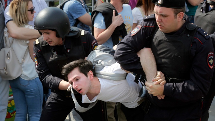 Броят на задържаните по време на опозиционните протести в Русия