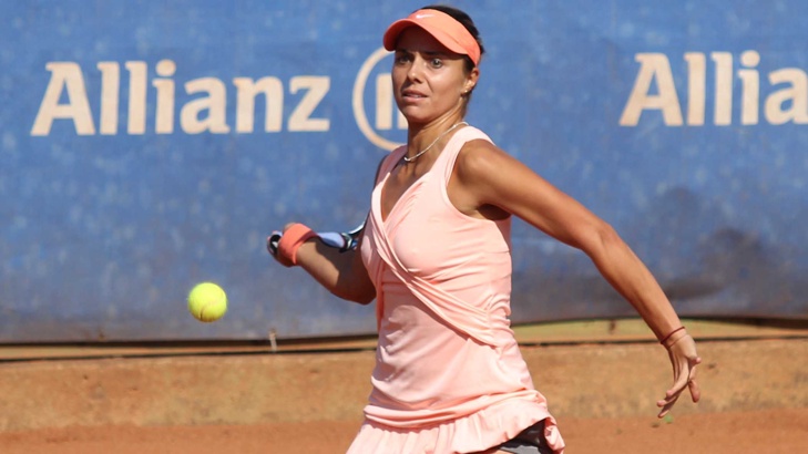 Виктория Томова си осигури място във втория кръг на турнира