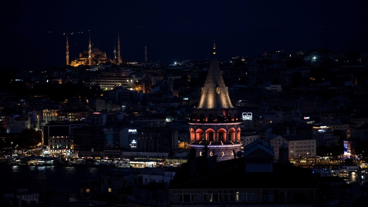 Граждани разкриха трафик на мигранти в ИстанбулПолицията в Истанбул залови