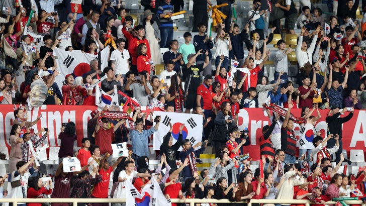 Южна Корея спечели група 34 C 34 след победа над КитайЮжна Корея