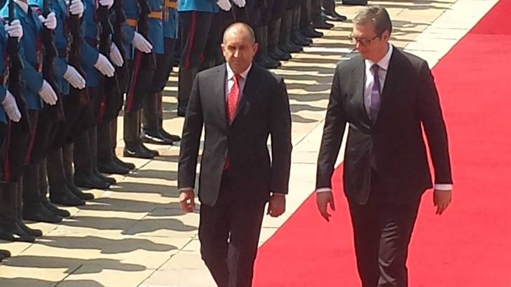 Президентът на Сърбия Александър Вучич посрещна българския държавен глава Румен