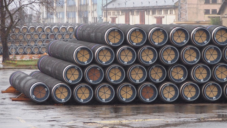 Българските правителства, българските енергийни компании свързани с природния газ, проявяват една престъпна инертност