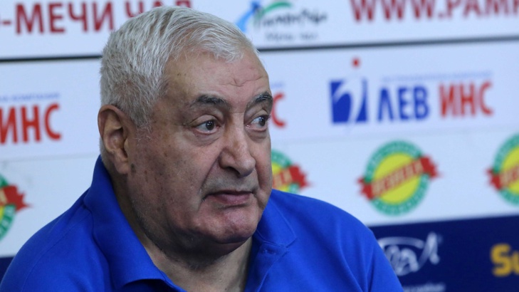 Почина футболната легенда Иван ВуцовГолемият български футболист и треньор Иван