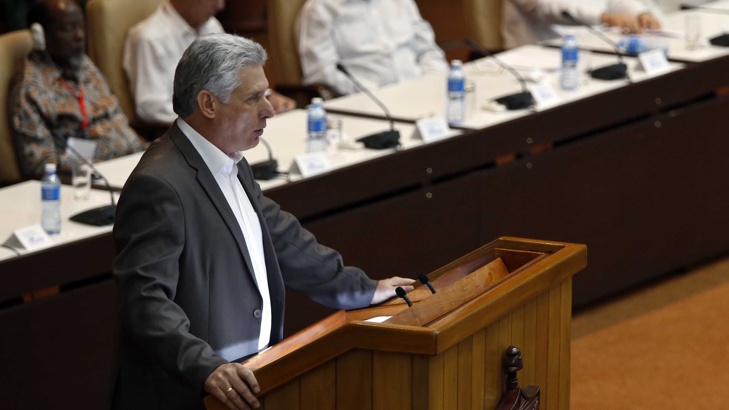 Президентът на Куба: няма да прегърнем капитализмаПрезидентът на Куба Мигел