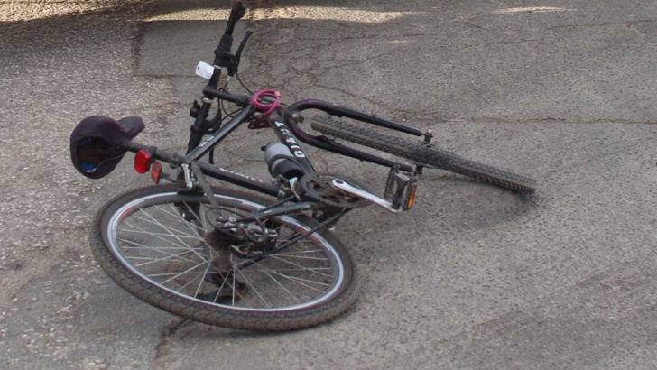 Велосипедистът който блъсна и рани малко дете в столичния Южен