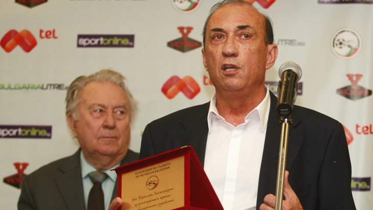 Почина известният футболен съдия Борислав АлександровЕдин от най популярните български рефери