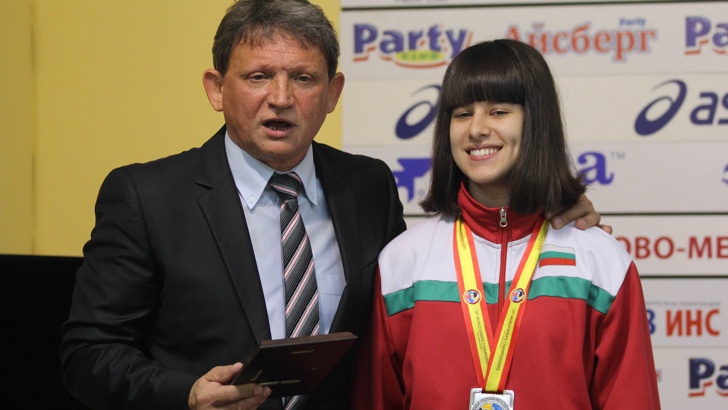 Българско злато на Световната младежка карате лига във ВенецияИвана Каменова