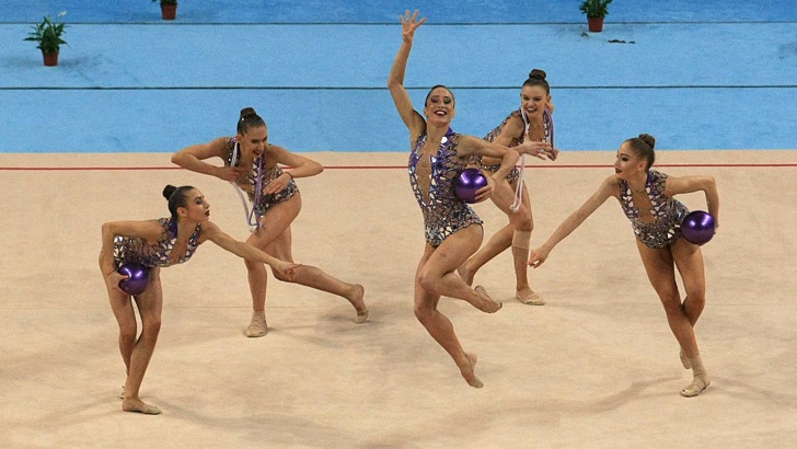 Ансамбълът ни по художествената гимнастика спечели втори златен медал на турнира от Световната купа в Баку