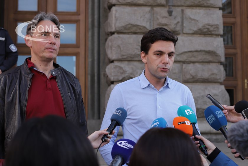 "We Continue the Change - Democratic Bulgaria" (WCC-DB) filed an appeal against the CEC's decision to cancel the machine voting