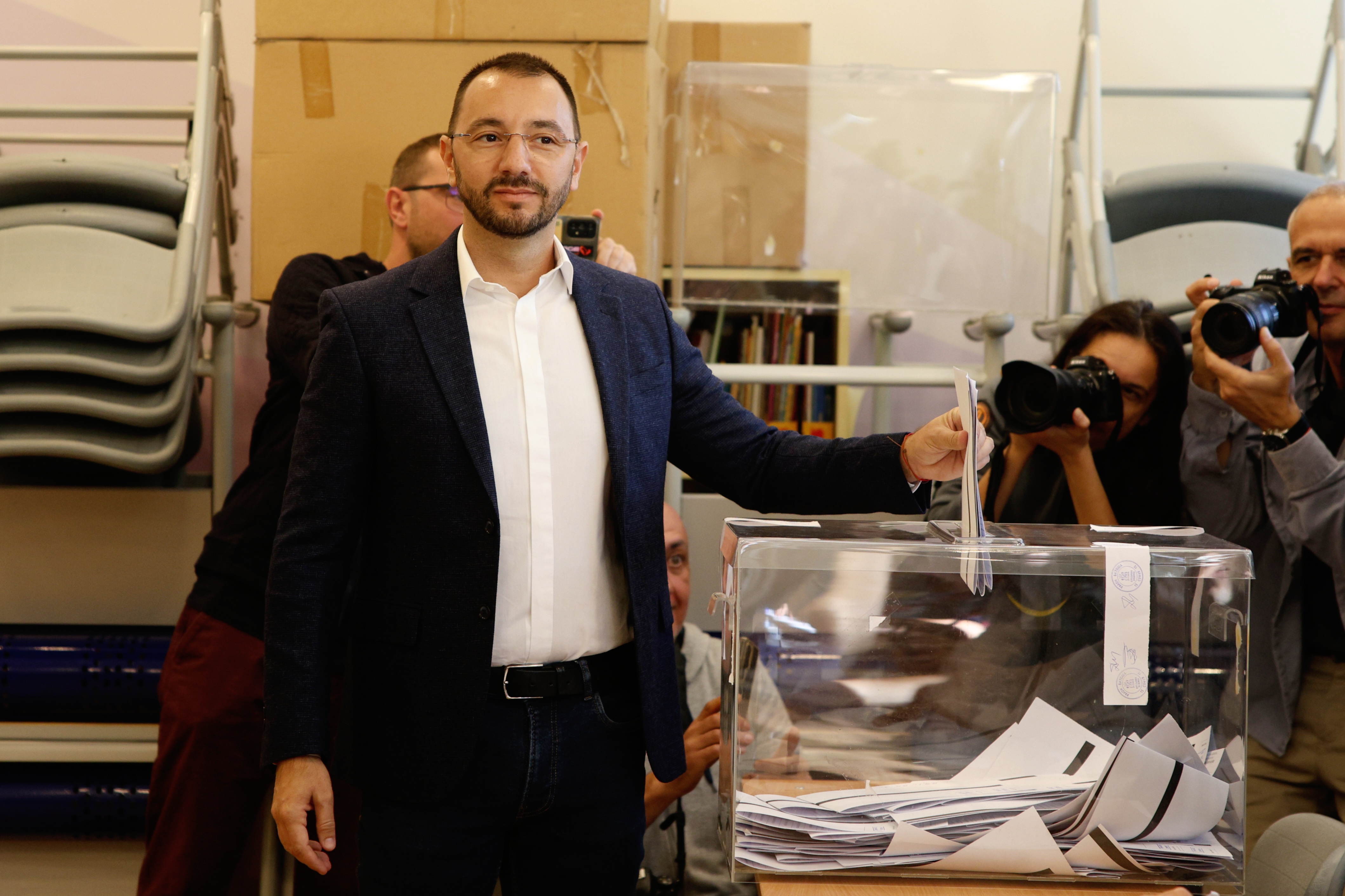 Canidate for mayor of Sofia Anton Hekimian: We've seen chaos, time for Sofia to be governed even better