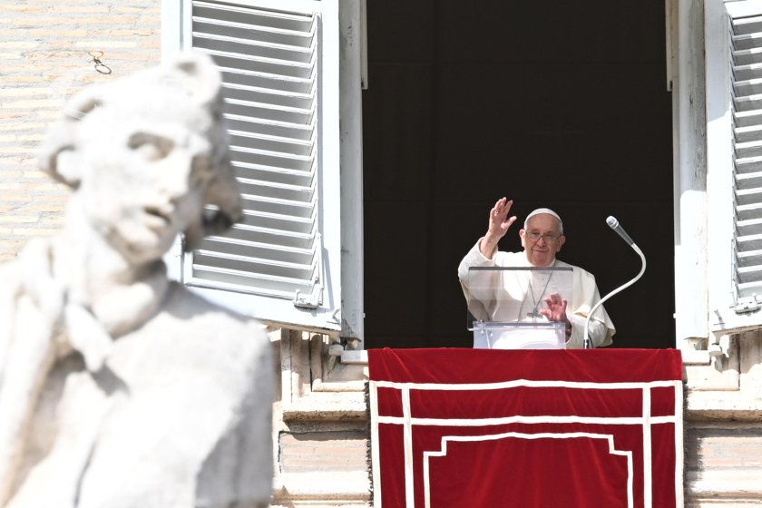 The Pope called for humanitarian aid to alleviate the "very difficult" situation in Gaza