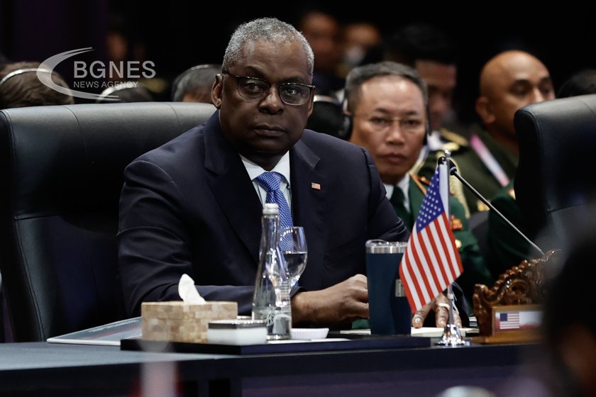 US Defense Secretary Lloyd Austin on an unannounced visit to Ukraine