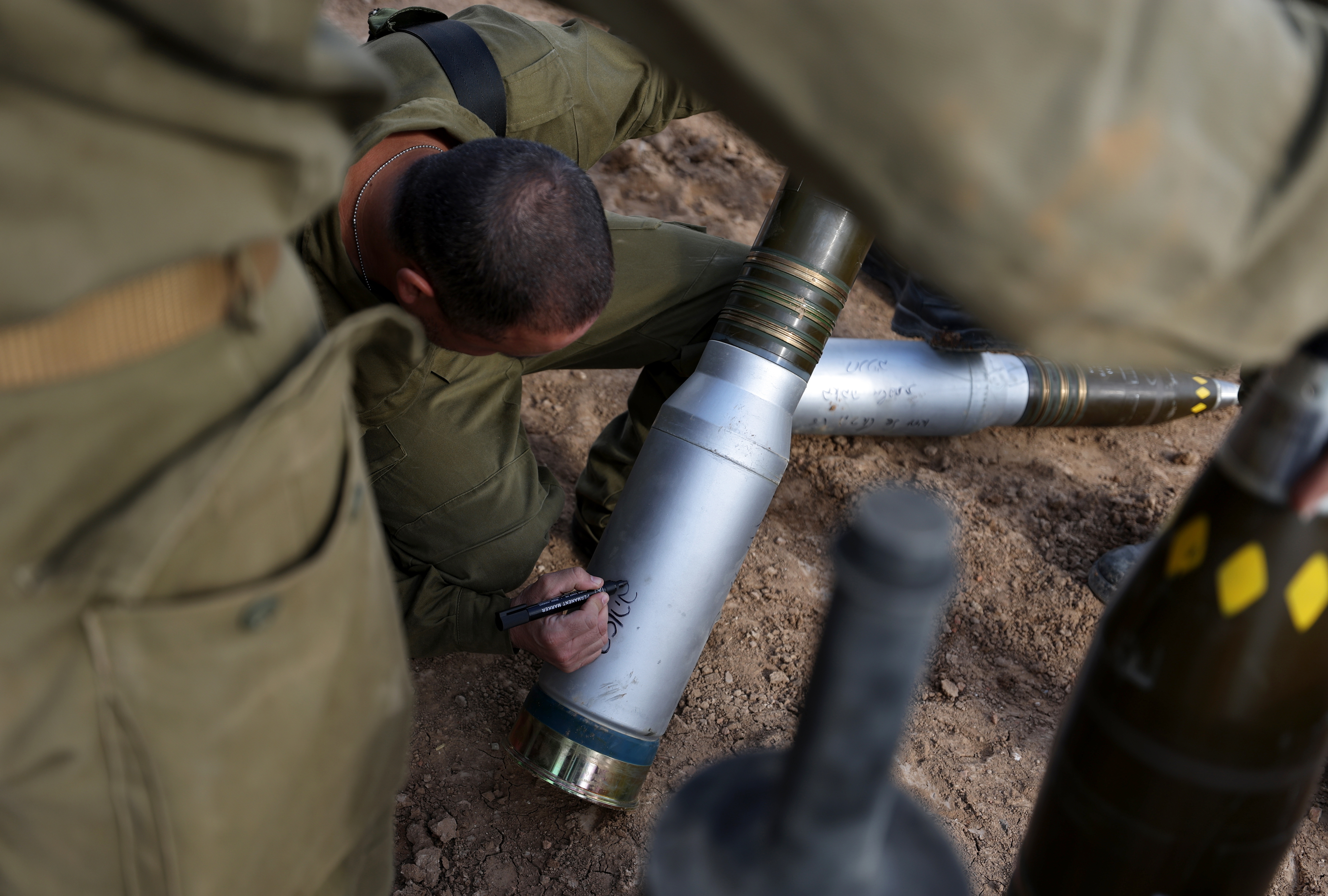 Israel approves a cease-fire with Hamas