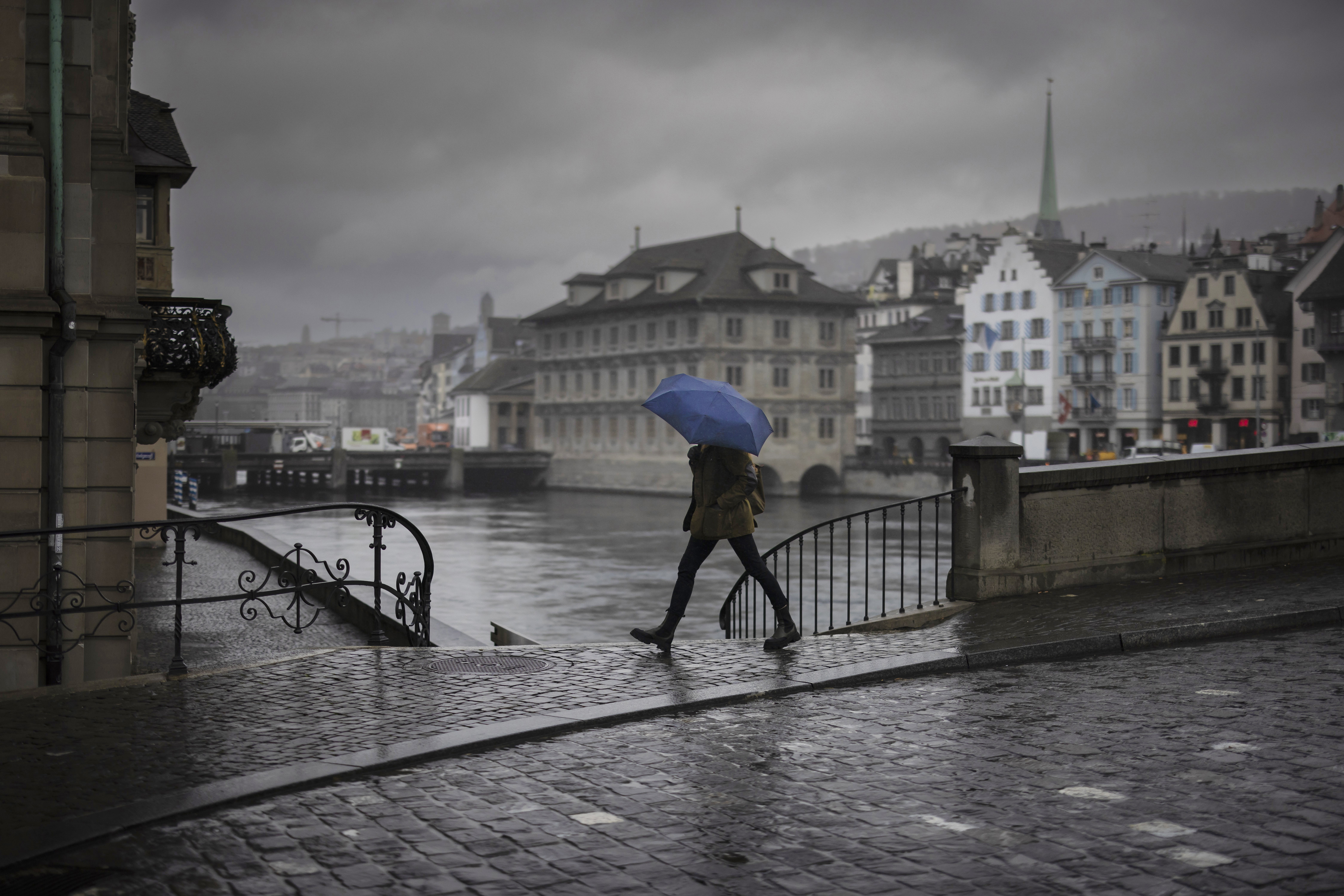 Zurich and Singapore are the world's most costly cities