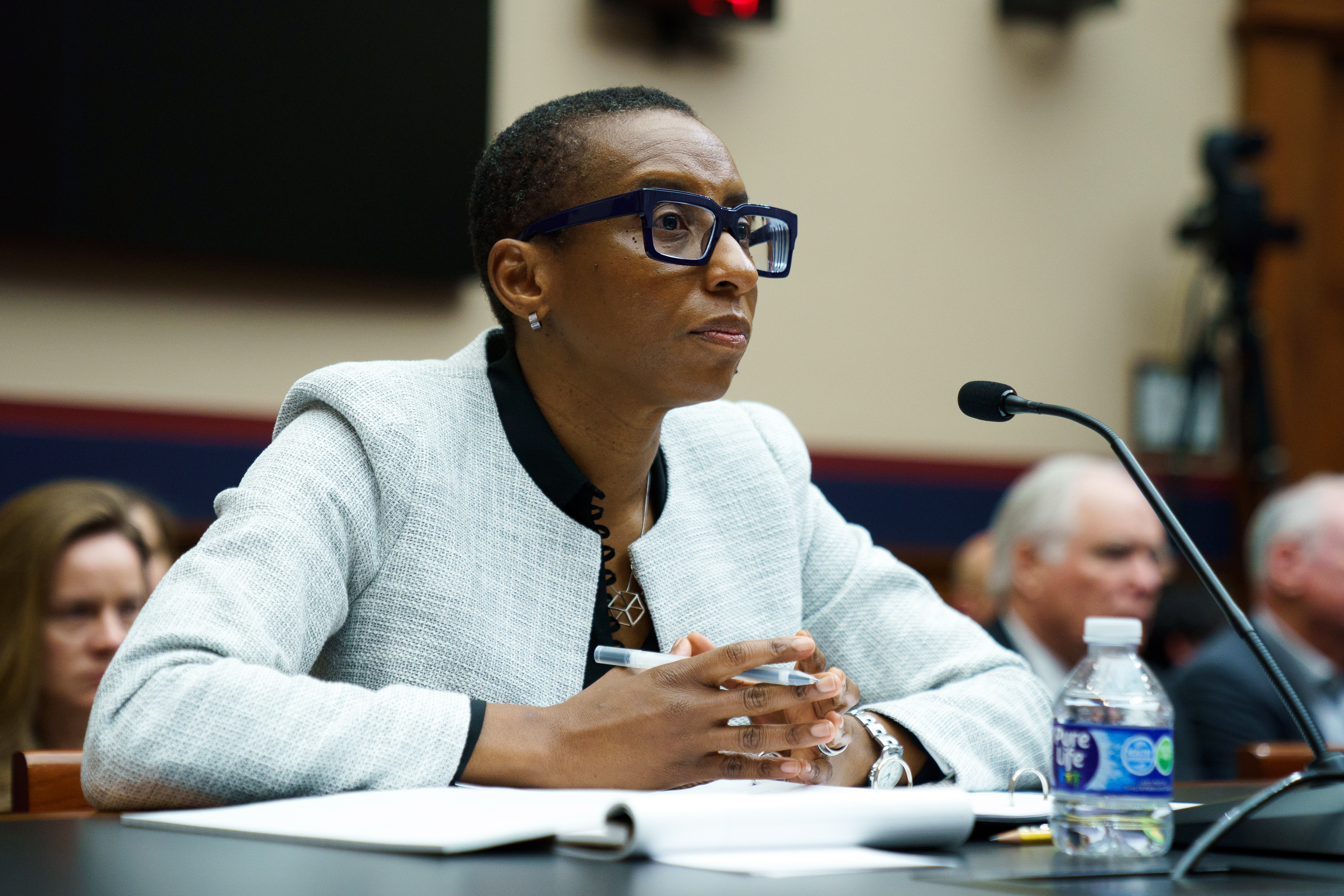 Harvard Board Endorses President's Retention Despite Efforts to Remove Her