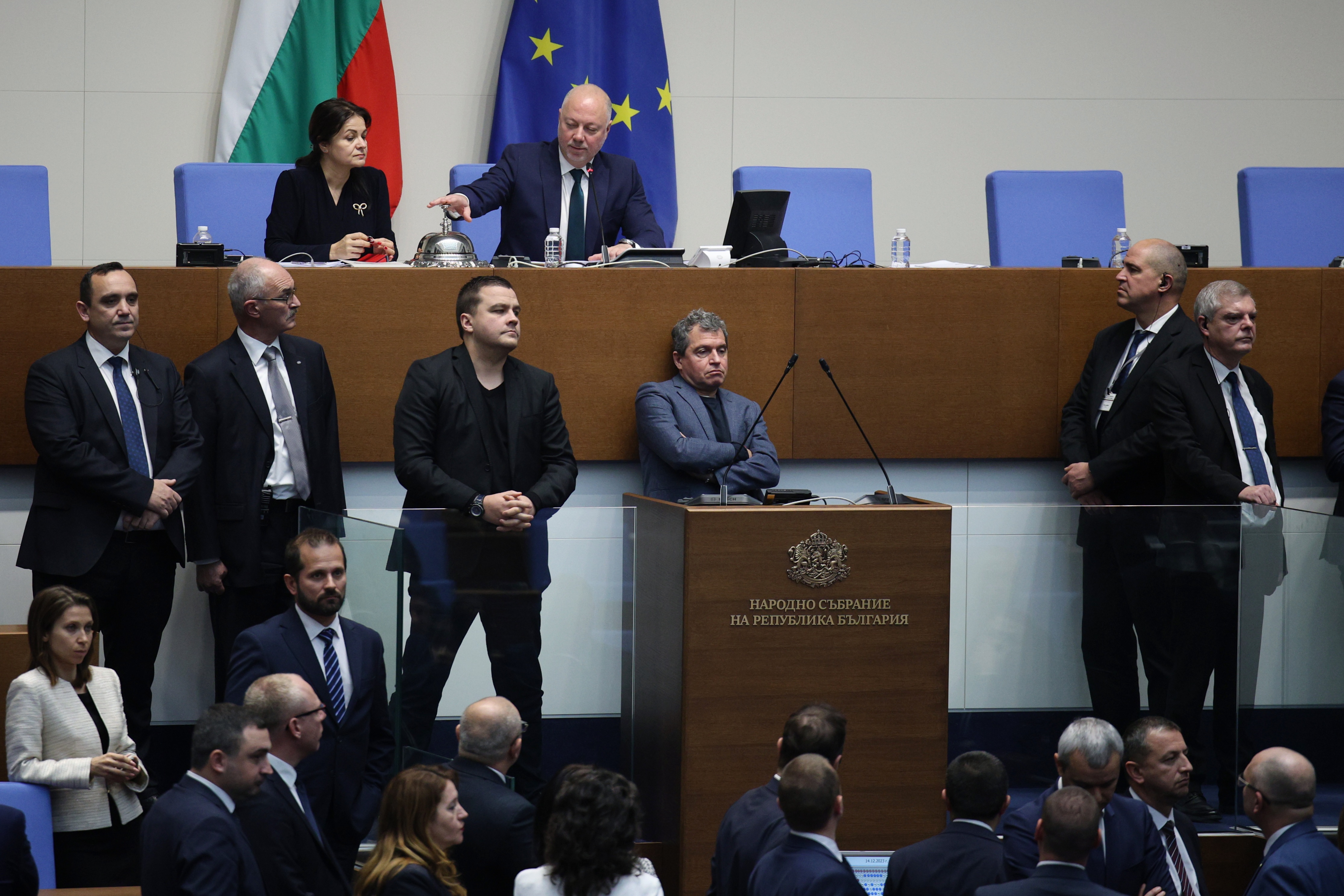Pro-Russian and left-wing MPs blocked the session of the Bulgarian Parliament