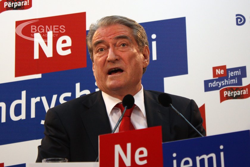 The Albanian parliament lifted the immunity of Sali Berisha