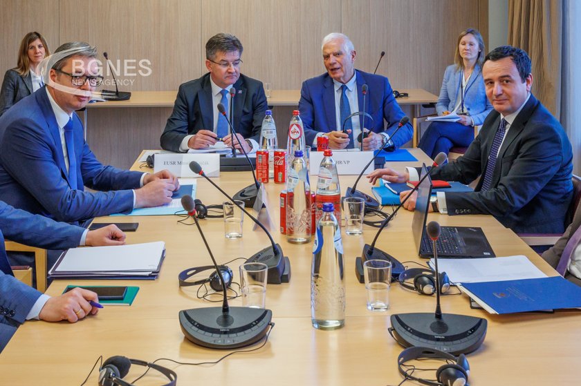 German newspaper: EU and US tolerated Vucic's games, hoping to solve Kosovo problem
