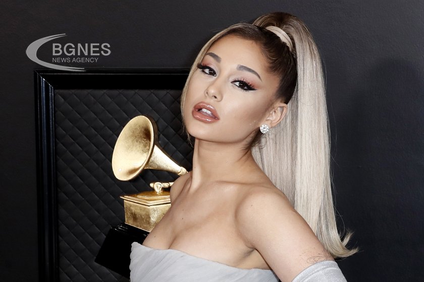 Ariana Grande is the woman with the most perfect nose