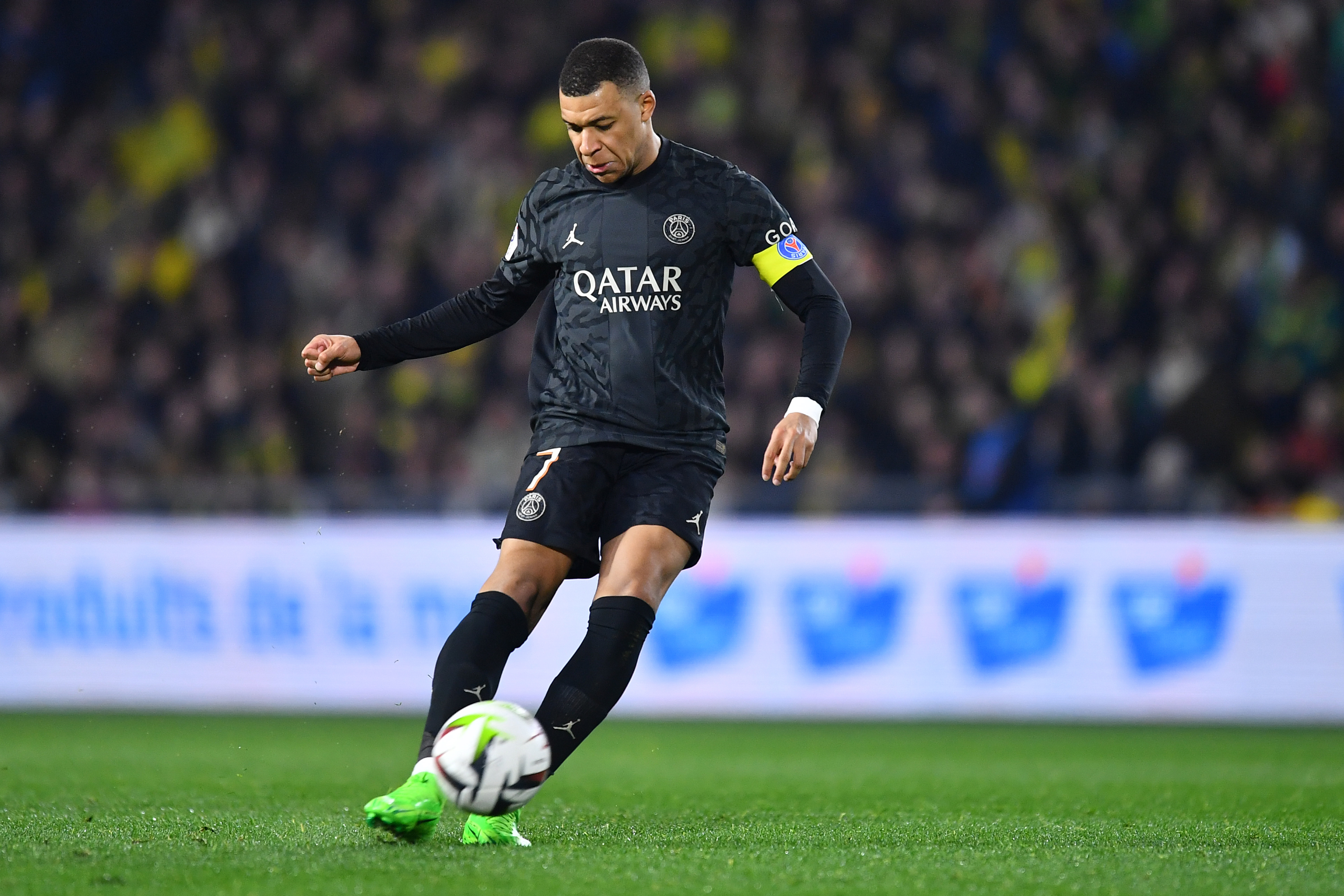 Manchester City launched an offensive for Mbappe