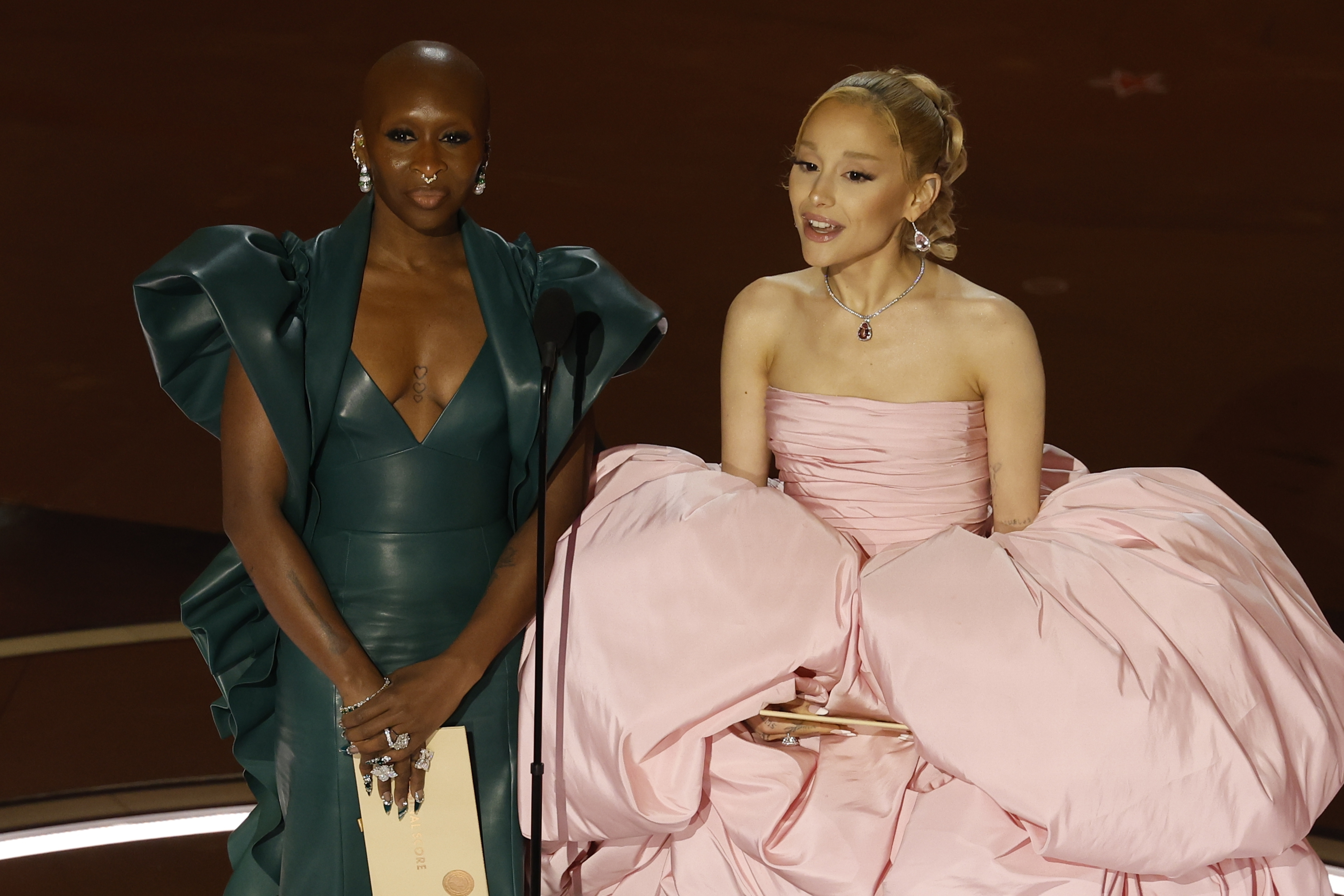 Ariana Grande sparkled with a dress resembling a blooming poppy