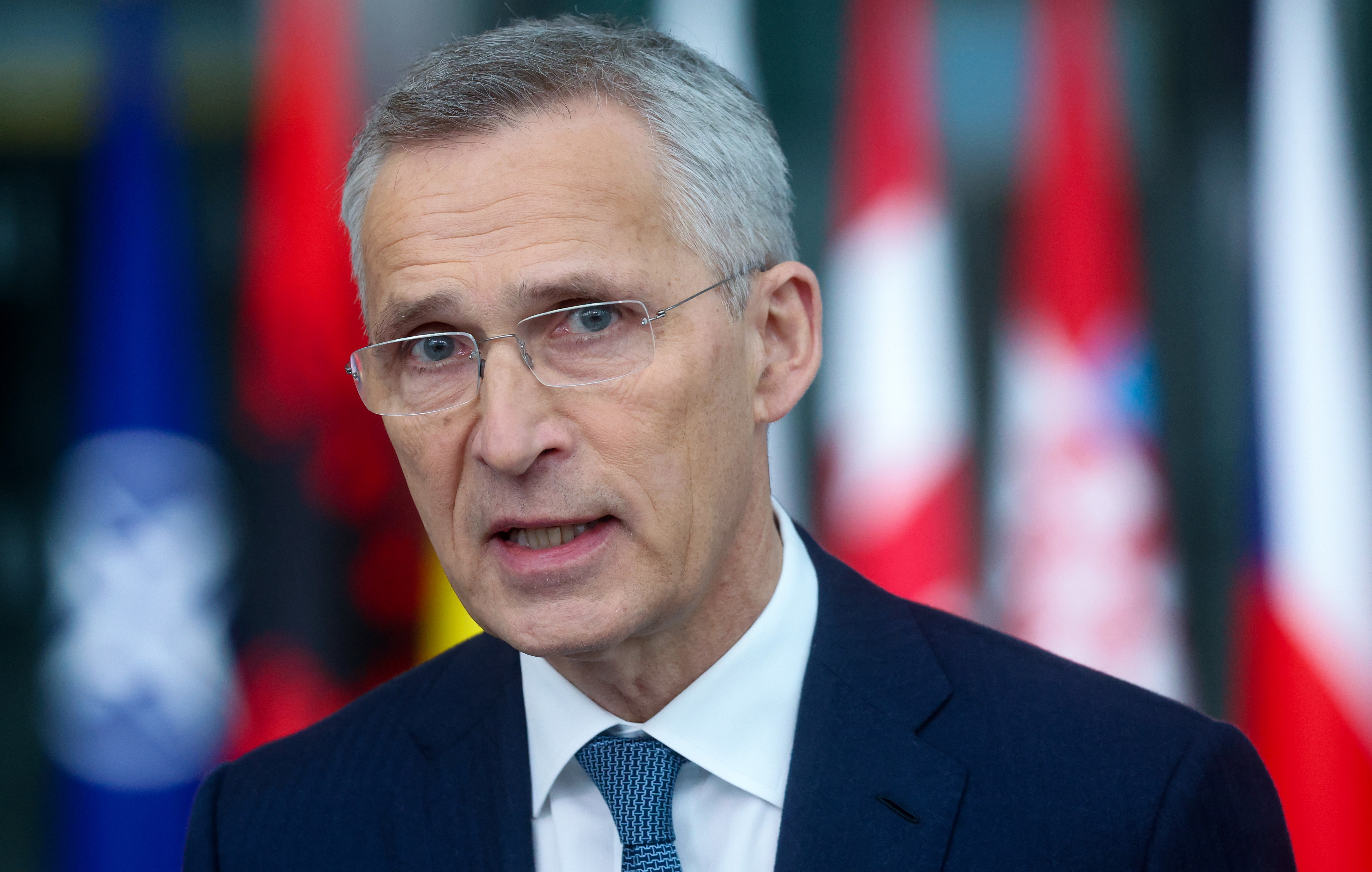 Stoltenberg expects the US Congress to approve aid to Ukraine within days