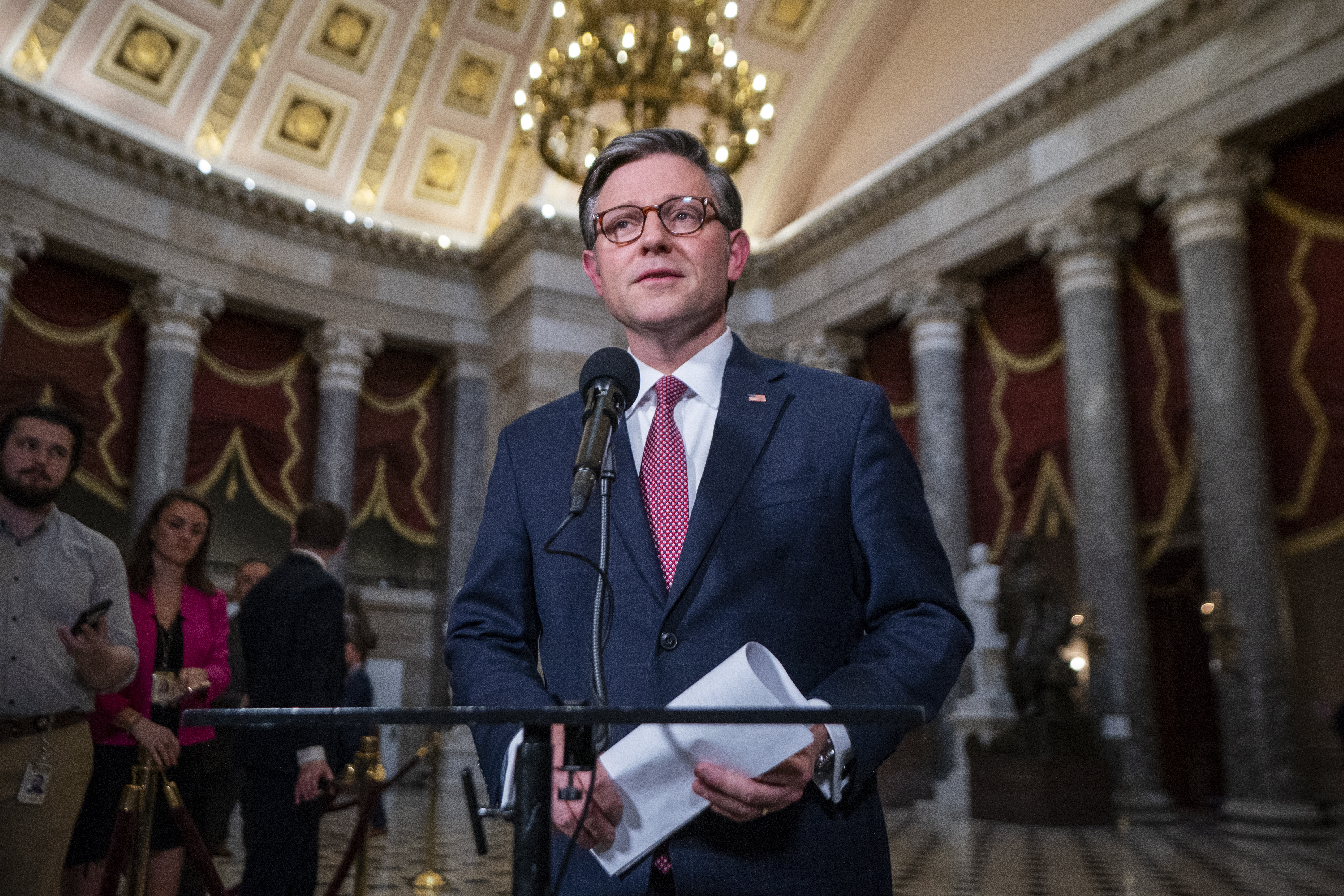 Kiev expects US aid within days or weeks