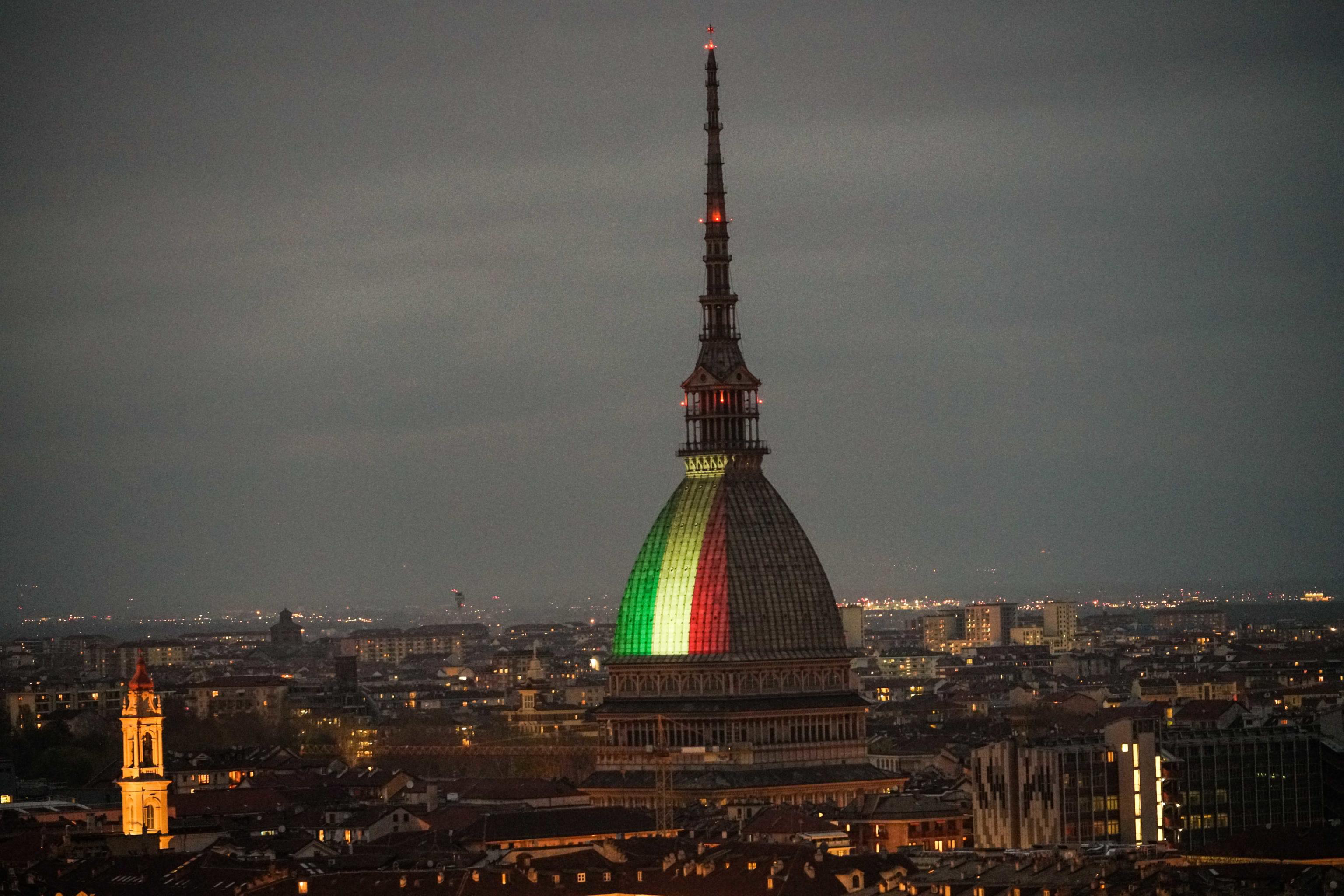 G7 holds 'strategic' talks in Italy