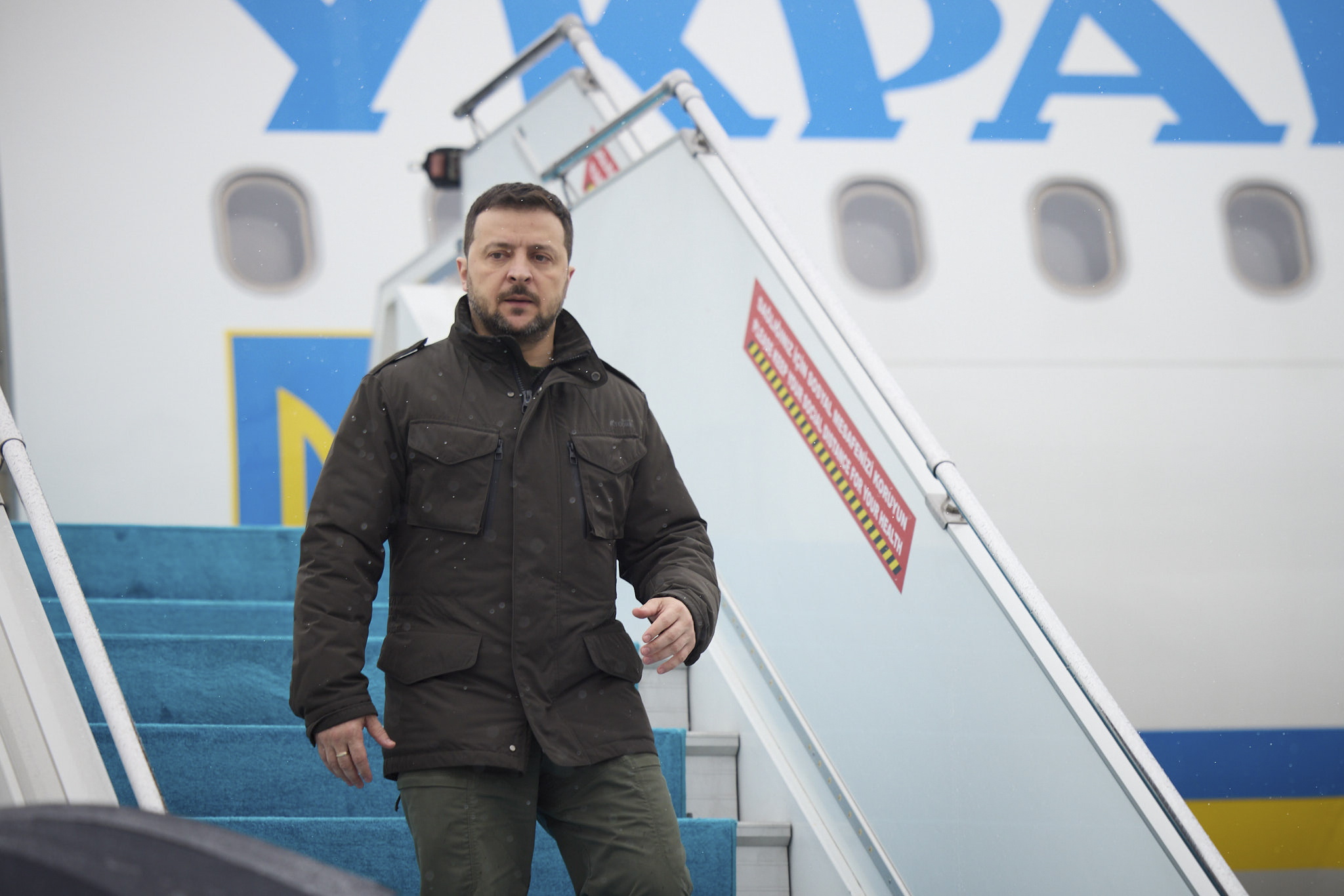 Zelensky: Ukraine shot down a Russian Su-25