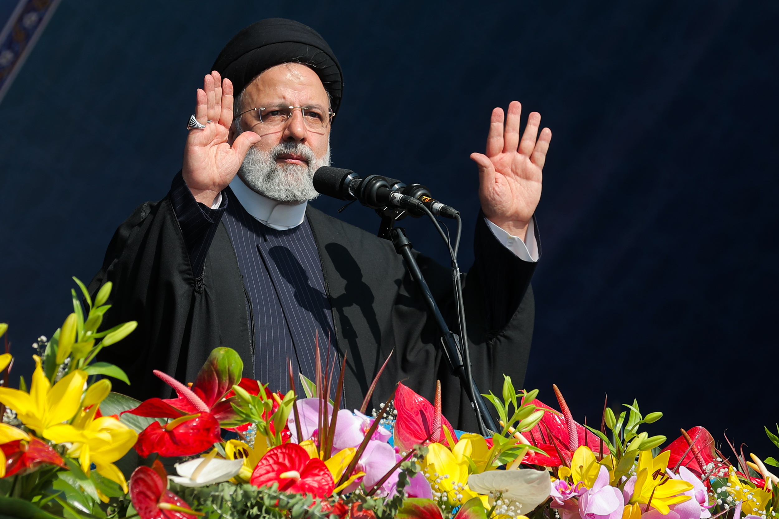 Accident with Iranian President Raisi's helicopter, he is fine and traveling to Tabriz