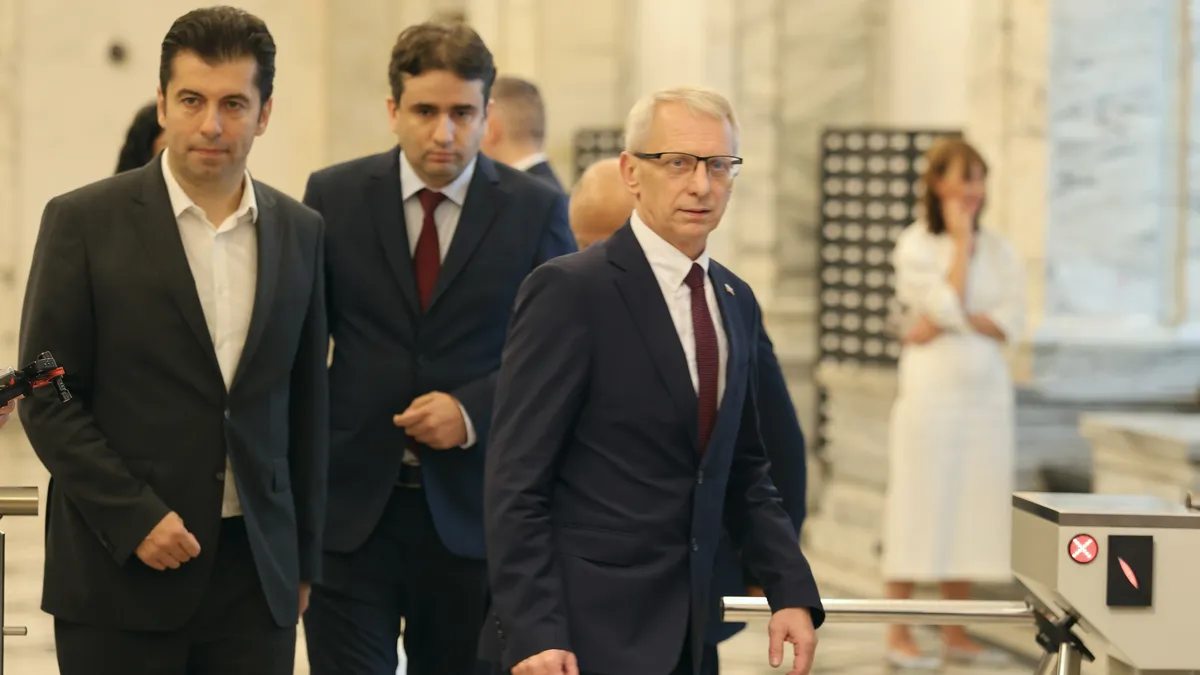 WCC-DB will return the second mandate