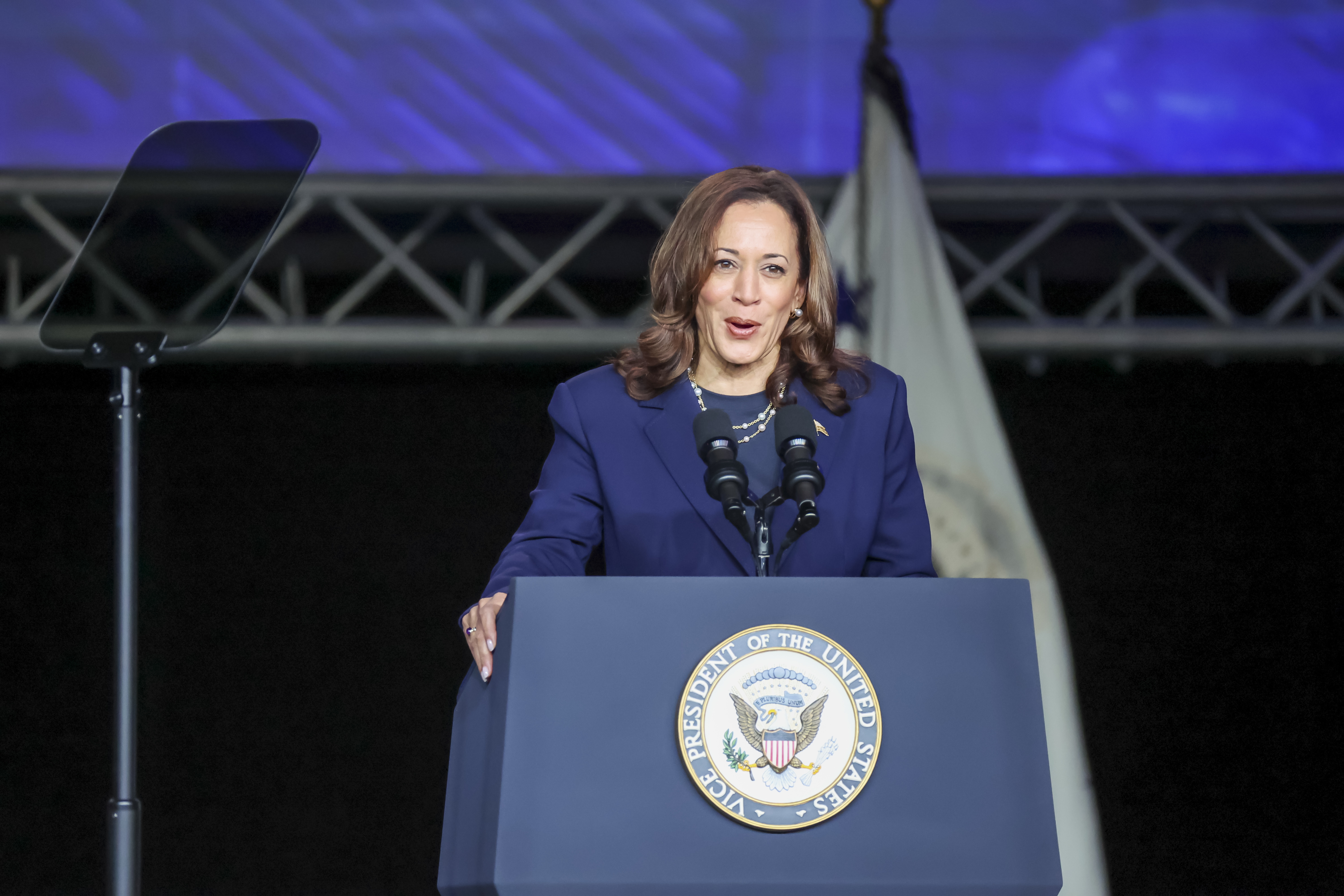 Kamala Harris dismissed Trump's "games" about the date of the presidential debate