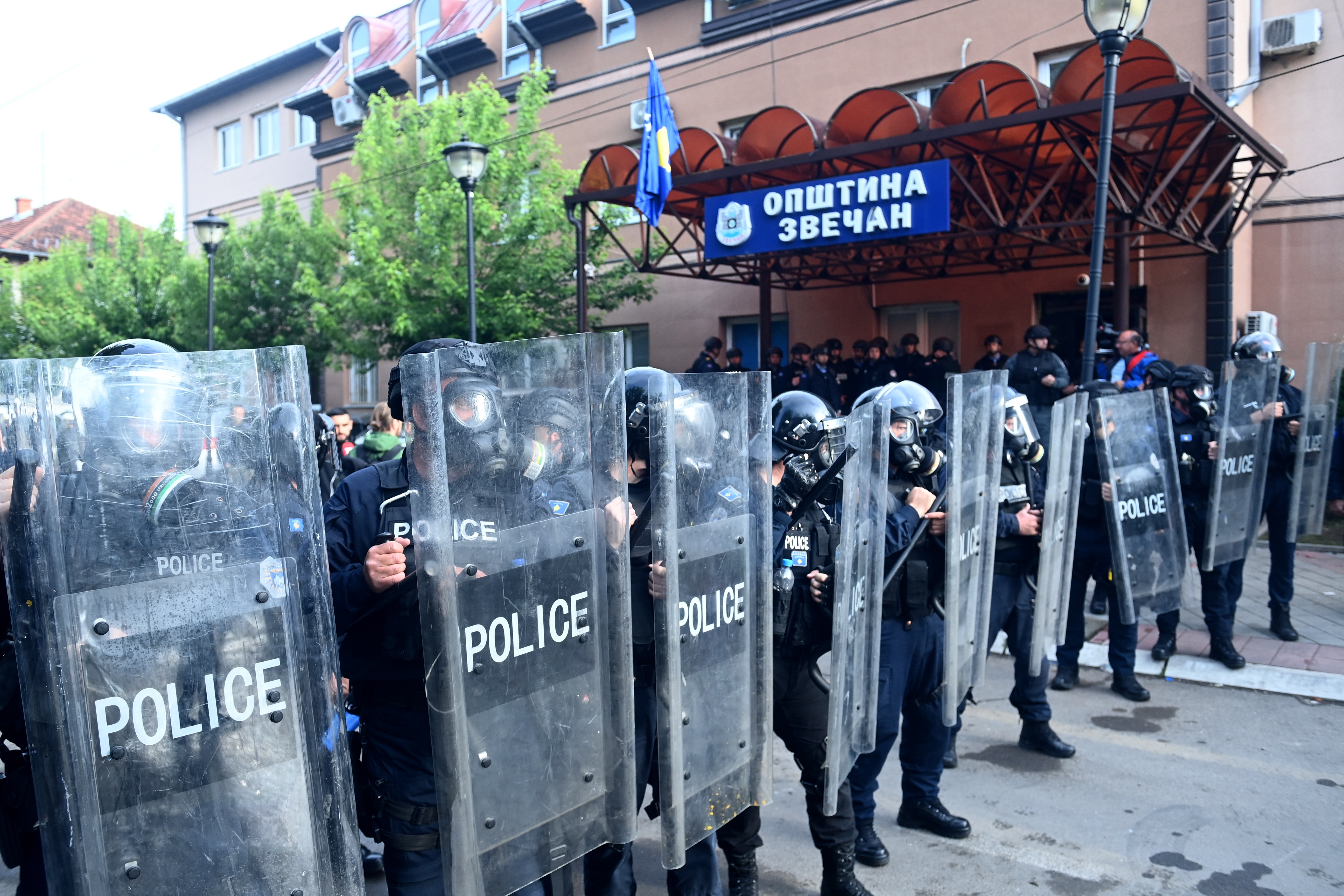 The Kosovo police conducted an operation in the premises of the Serbian post office in the North