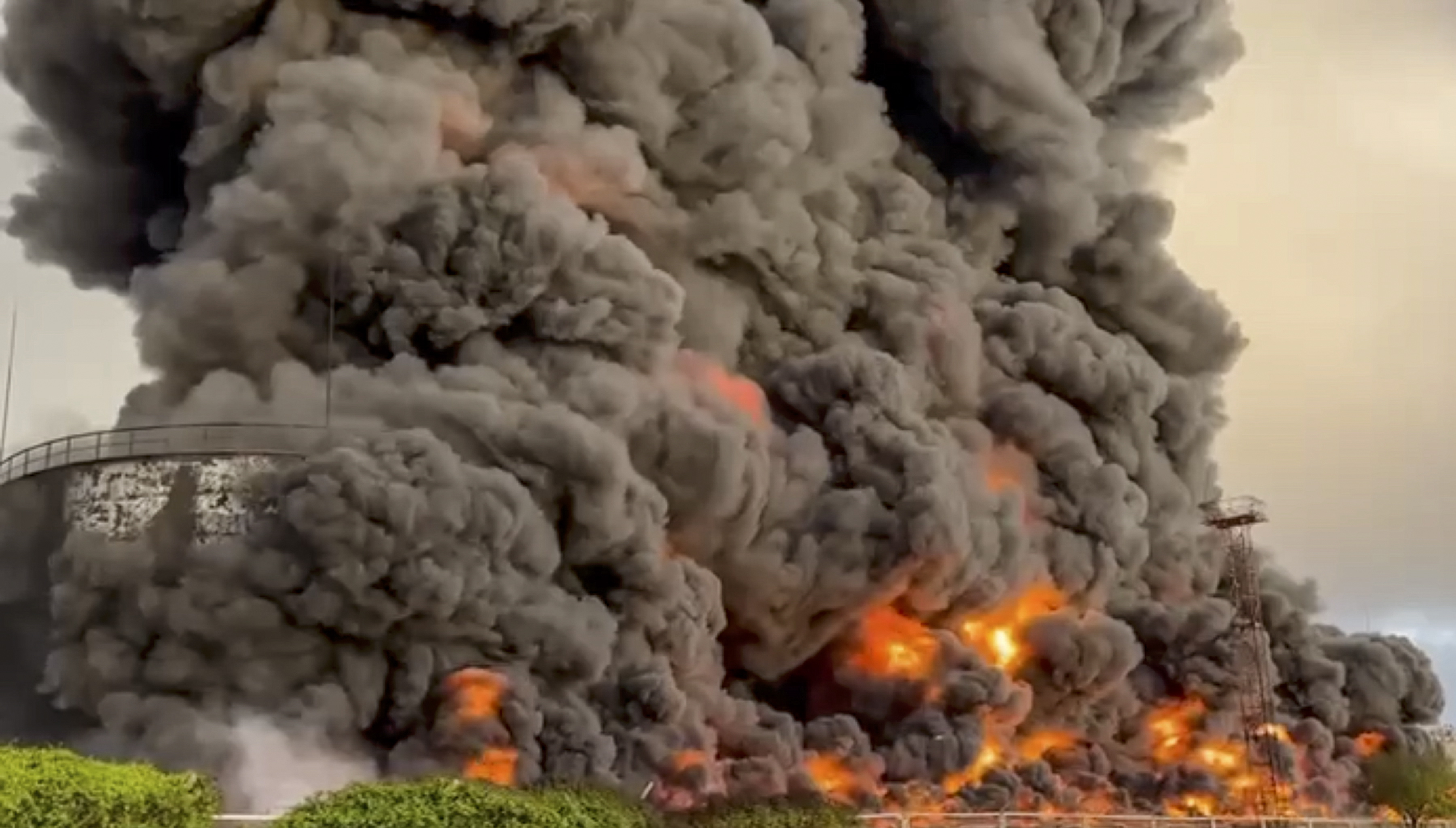 Over 1,000 people have been evacuated due to a fire at an oil depot in Crimea