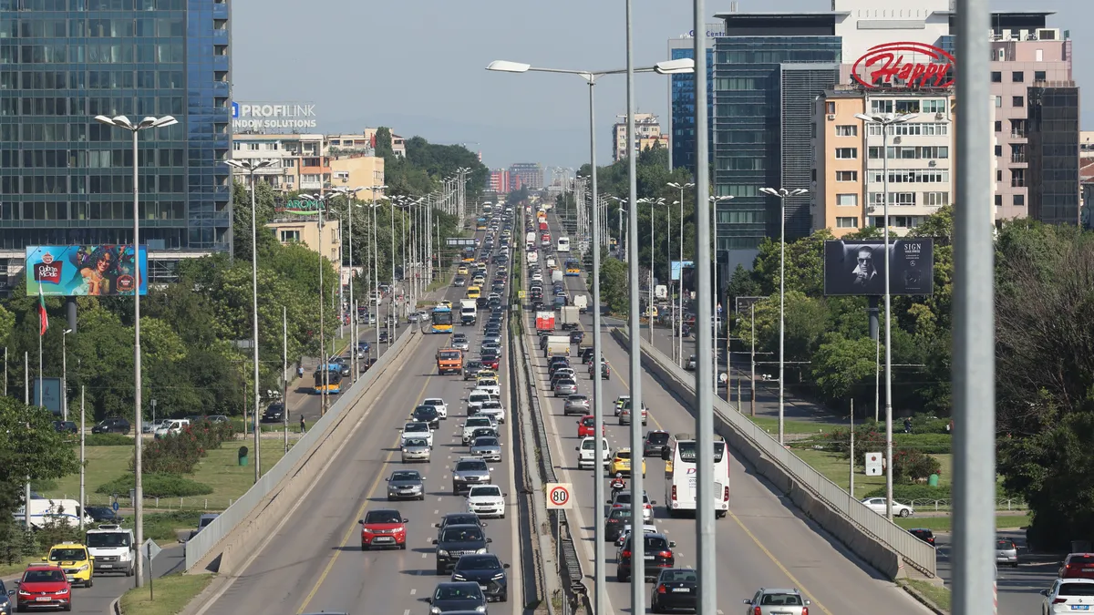 Bulgaria and Romania with the most road traffic deaths per million inhabitants in 2023