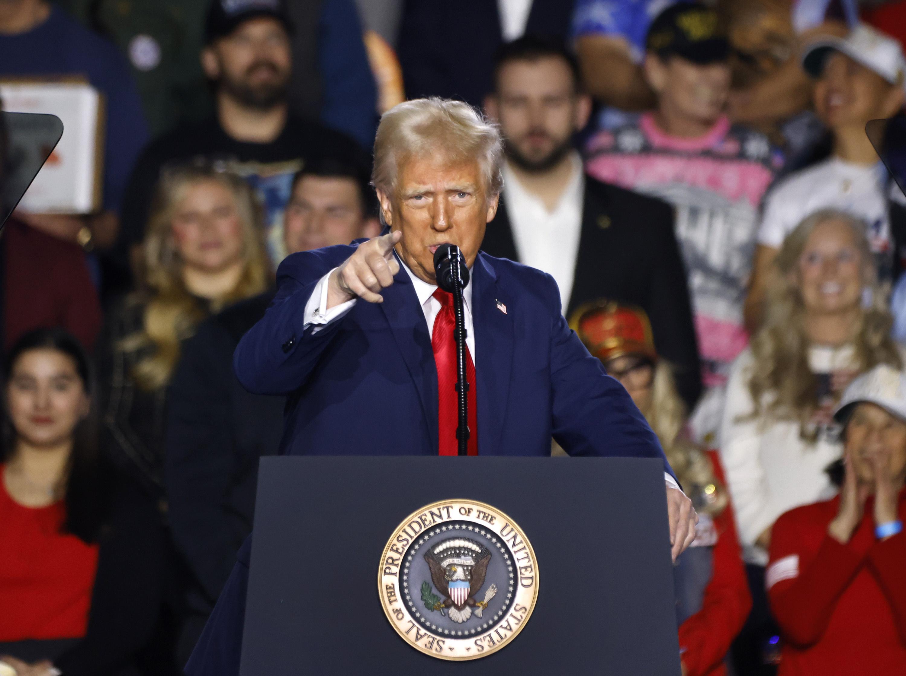 Trump urges Egypt and Jordan to accept Palestinian refugees from Gaza