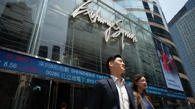 Hong Kong reports 3.1% growth, warns of "risk" of trade war