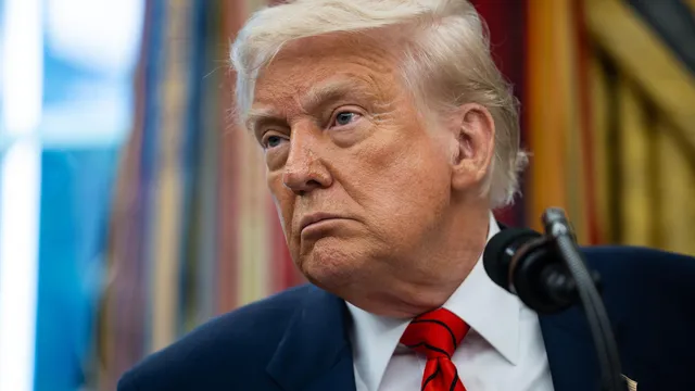 Trump announces "complete and comprehensive" trade agreement with the United Kingdom