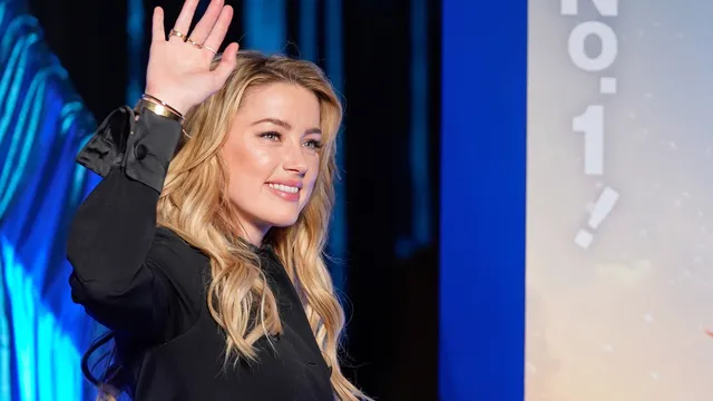 Amber Heard becomes mother of twins