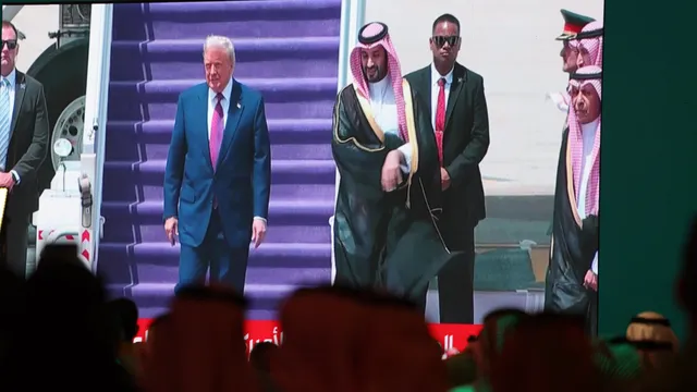 Trump kicks off his Persian Gulf visit