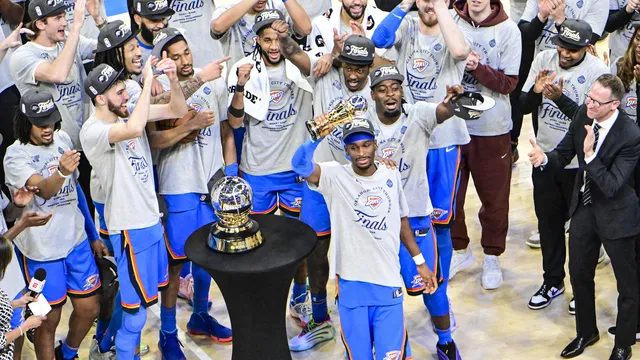 Thunder finish off Timberwolves for first NBA Finals since 2012