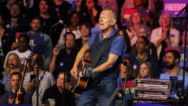 Bruce Springsteen: The Trump administration is treasonous and corrupt
