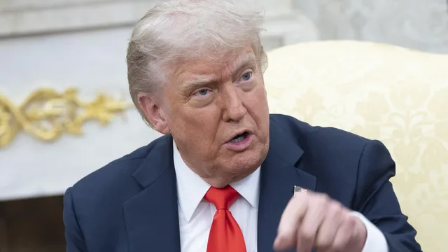 Trump threatens “crazy” Musk's contracts with the government