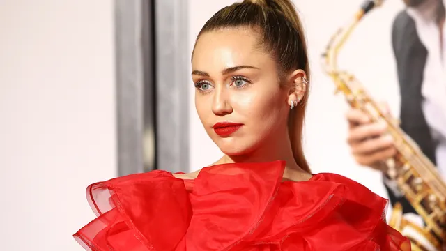 Miley Cyrus: The duet with Dua Lipa wasn't my idea and doesn't fit my album