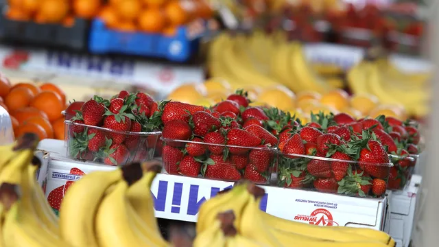 Consuming flavonoid-rich foods may contribute to a longer life