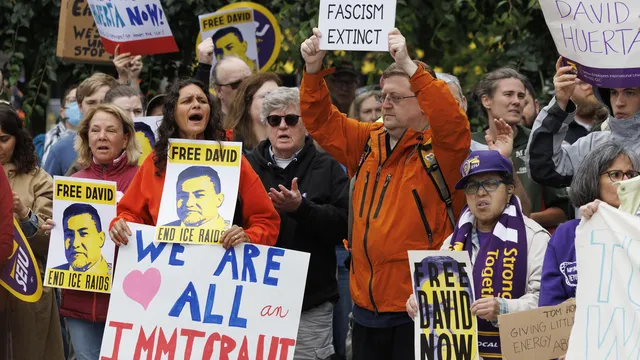 Tensions rise in Los Angeles after Trump orders deployment of 700 Marines 