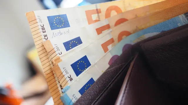 Nearly 83% of Bulgarian administrations are ready to work with the euro