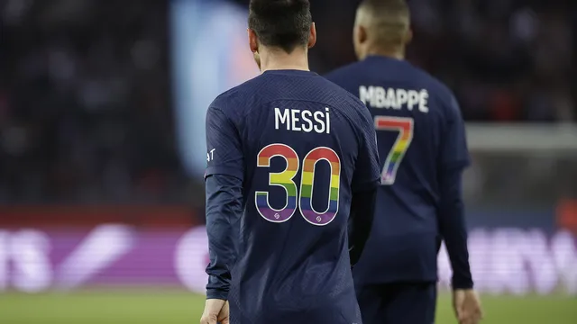Lionel Messi against PSG - what are the statistics and how do the fans perceive him?